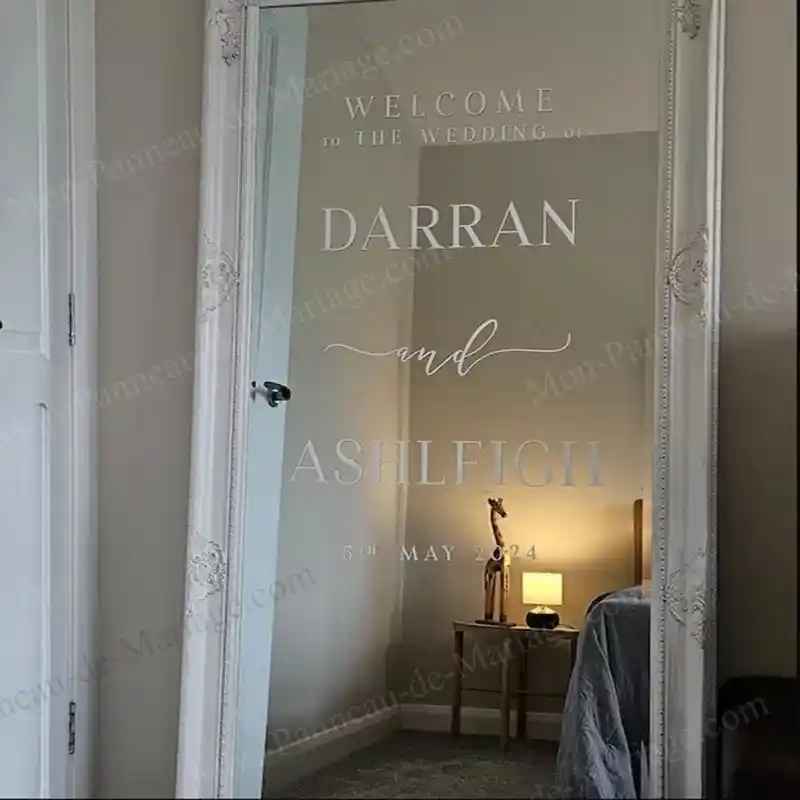 Autocollant Vinyle Personnalisé Pour Mariage - Décor Miroir, Porte Ou Panneau Avec Prénoms Des Mariés - 42x69 Cm
